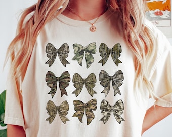 Camo Bow Sweatshirt, Camo Coquette Bow Shirt, Duck Hunting Shirt, Old School Camo Shirt, Fall Shirt, Women's Camouflage Bow Shirt,Camo Shirt