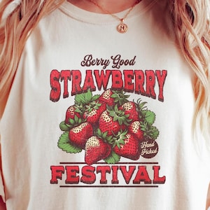 Erdbeer-Festival-T-Shirt, eine Beere gute Zeiten Hemd, Erdbeer-Liebhaber-Shirt, Sommer-Erdbeer-T-Stück, niedliches Erdbeer-T-Stück, Botanischer Garten-T-Stück
