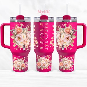 Puede incluir: Taza de viaje de acero inoxidable rosa con un dise&ntilde;o floral y el texto "I'm not bitter, I'm just better" en el lateral. La taza tiene un asa y una tapa con una pajita.