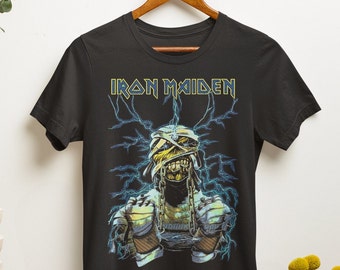 Iron Maiden T-Shirt - 70er Jahre Musik Shirt - Run To The Hills - The Trooper - Fear Of The Dark - Unisex Baumwoll T-Shirt - Größen S bis 5XL