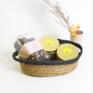 Handcrafted Natural Tray Hyacinth with Handle, Serving Tray, Wicker Boho Serving Tray, Coffee Table Tray, Woven Tray, Boho Tray Decoration