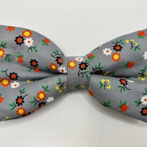 Vintage dog bow tie, vintage cat bow tie, daisies bow tie, daisies cat tie, dog bow tie, cat bow tie, dog tie, cat tie