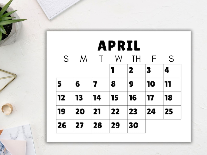 An example of the monthly large print calendar.