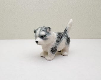 Handcrafted Ceramic Husky Figurine: Desk & Shelf Decor