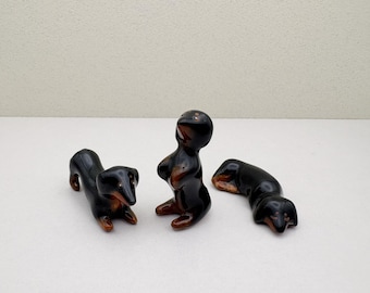 手作りの陶器製ダックスフンドの置物：茶色のウィーナー犬の像 - Etsy 日本