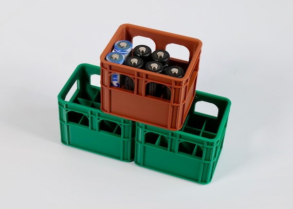 Stapelbare Mini Wasserkisten für Batterien und Akkus (AA/AAA)