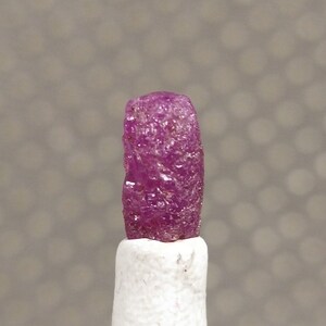 Natural Ruby Crystal from Tanzania, Fluorescent Crystal, Biggest Sale on Crystal