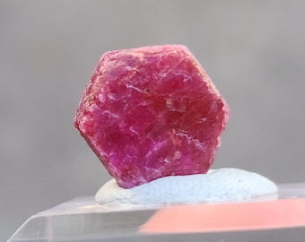 Natural Ruby Crystal from Tanzania, Fluorescent Crystal, Biggest Sale on Crystal