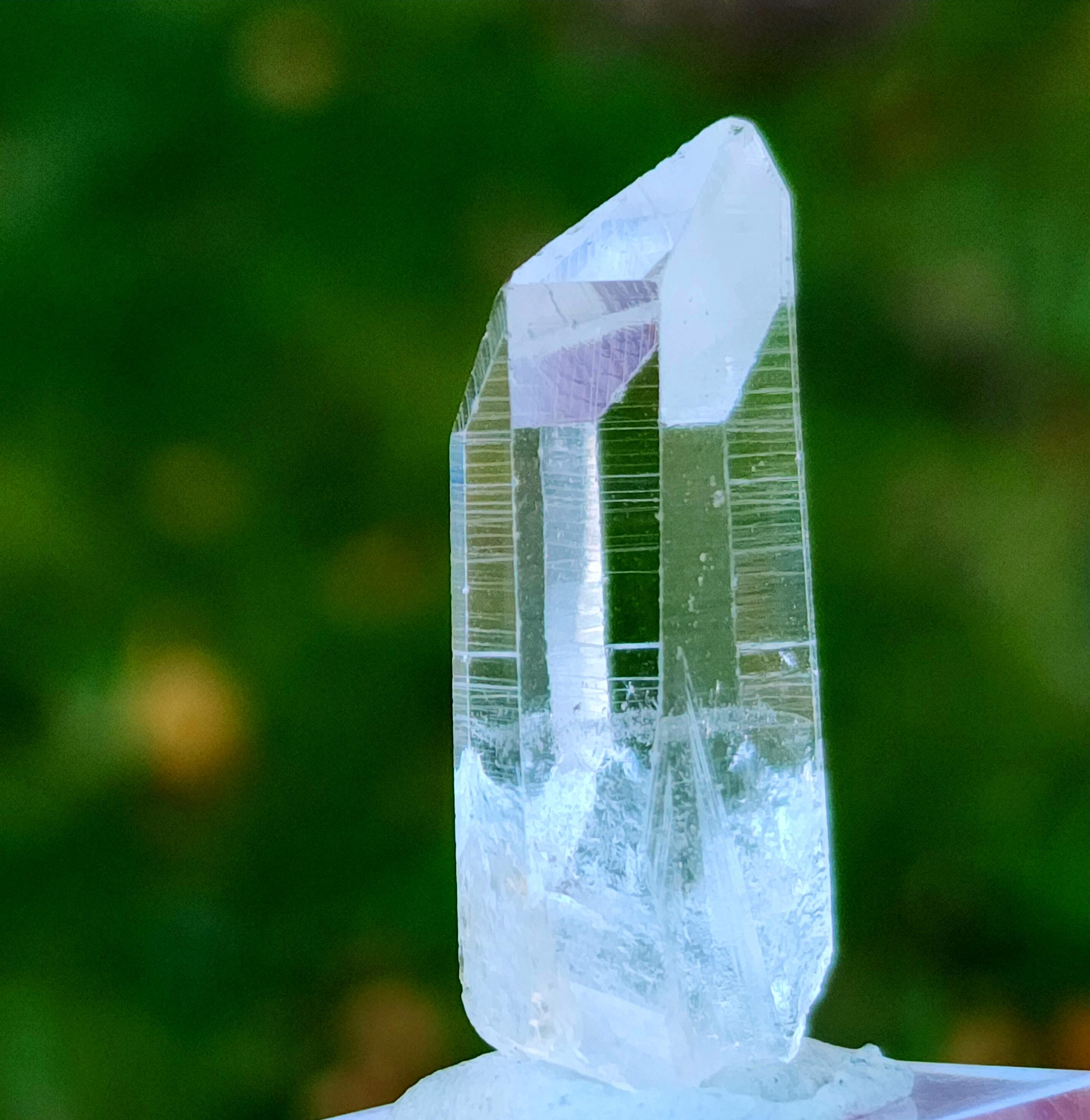 ブラジル産のレムリアン水晶、最大の水晶販売 - Etsy 日本