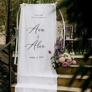Personalized Linen Wedding Sign, Custom Wedding Welcome Sign, Fabric Welcome Sign, Wedding Decoration, Classic Reception Entrance Sign
