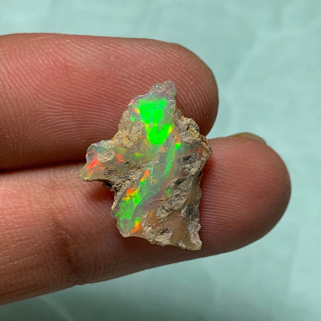 Opale éthiopienne Brute Multi-feu 4.45 Carats - Pierre Naturelle Non Traitée, Pour Collection