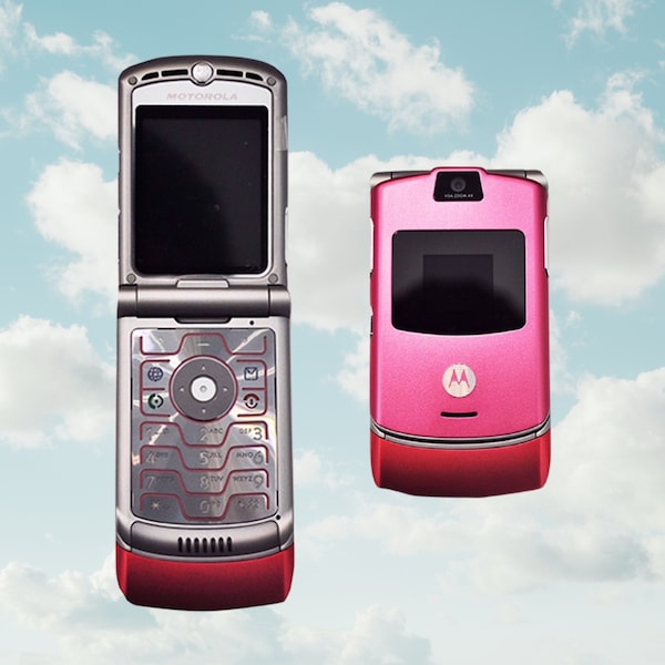 Motorola RAZR V3 - Unlocked - Iconic Y2K Phone