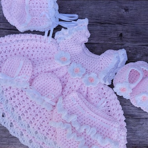 Gehaakte outfitset voor babymeisjes (op bestelling gemaakt)
