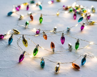 LED Lichterkette mit kleinen bunten Deko-Lämpchen und 20 LED Tautropfen batteriebetrieben