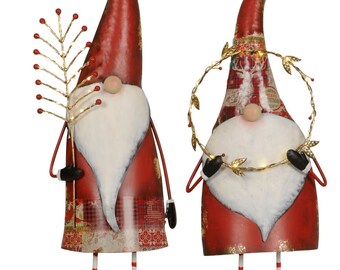 Großer Weihnachts Wichtel mit LED Zweig oder Kranz aus Eisen Höhe ca. 64-68 cm