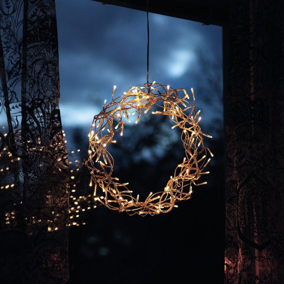 AKTION LED Lichterkranz Curly für Wand, Tür und Fenster 80 Lichter Indoor