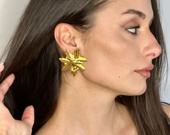 Bloom Earring