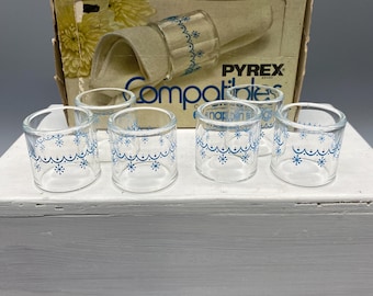 Anillos para servilletas Pyrex Vintage compatibles con diseño de copos de nieve, 6 unidades, caja original.
