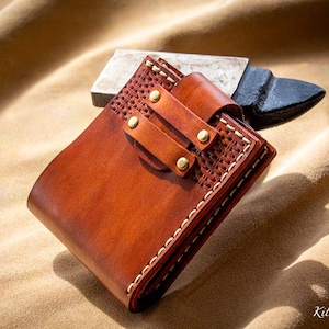 Herren Leder Geldbörse - Geschnitzte Geldbörse aus Leder - Handgemacht - Keltischer Wolfshund Design - Geschenke für Männer