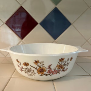 Vintage Pyrex Bowl Country Autumn 1.5 qt