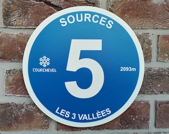 Custom Ski Piste Marker Sign: Hand-Painted Alpine Decor