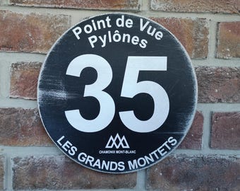Custom Ski Decor. Piste sign. Snowboard gift