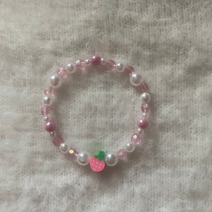 Strawberry, kawaii, beaded bracelet, flower bracelet, cute princess fairycore y2k beaded bracelet, gift for her, handmade,