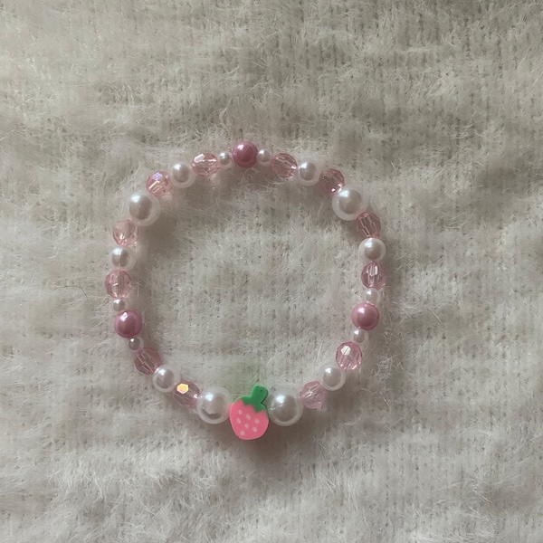 Strawberry, kawaii, beaded bracelet, flower bracelet, cute princess fairycore y2k beaded bracelet, gift for her, handmade,