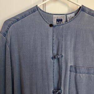 Blouse En Soie 100% Pour Femme - Tan, Sans Manches, Col V, Boutonnage, Taille S (6) - Occasion TBE