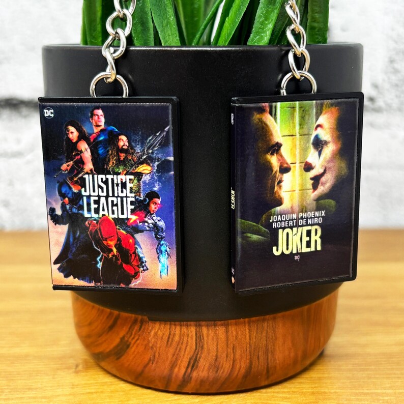 Mini DVD Keychain Superhero Movies IZ, Miniature Film Cover Art Case