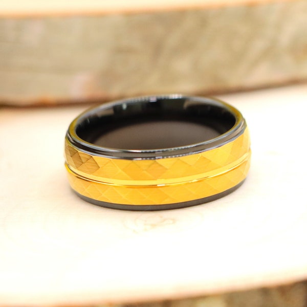 Black Tungsten Ring, Gold Center Hammered Unique Wedding Band, Two Tone Wedding Ring, Mens Wedding Ring, Mans Black and Gold Engagement Ring