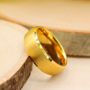 Gold Tungsten Ring, 8mm Satin Finish Wedding Band with Beveled Edge, Classic & Durable Comfort Fit Men&#39;s Engagement Ring, Anniversary Gift