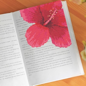 Corner Bookmark Cross Stitch Pattern, Flower Embroidery, Floral Wreath CrossStitch, Diy Embroidery Bookmark for Book Lover Gift