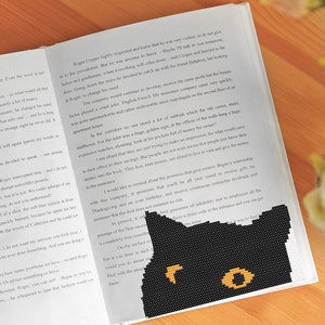 Corner Bookmark Cross Stitch Pattern, Cat Embroidery, Floral Wreath CrossStitch, Diy Embroidery Bookmark for Book Lover Gift