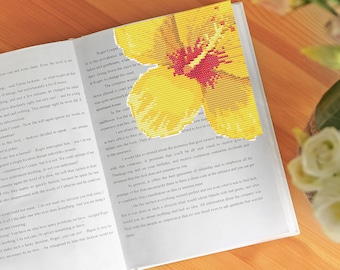 Corner Bookmark Cross Stitch Pattern, Flower Embroidery, Floral Wreath CrossStitch, Diy Embroidery Bookmark for Book Lover Gift