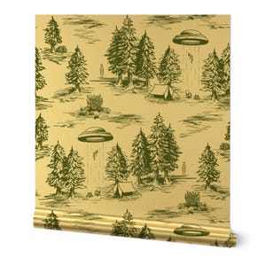 Ufo Abduktions-Toile in Gold oder Silber Metallic Tapete - Alien-Abduktions-Toile von somecallmebeth - skurrile Tapetenrolle von Spoonflower