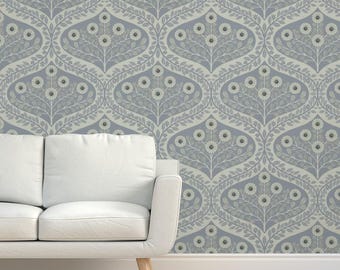 Botanisch Ogee Grasscloth-behang - Grey Ogee Daisy van shellypenko - Cottage neutraal grijs getextureerd sisalbehang van Spoonflower