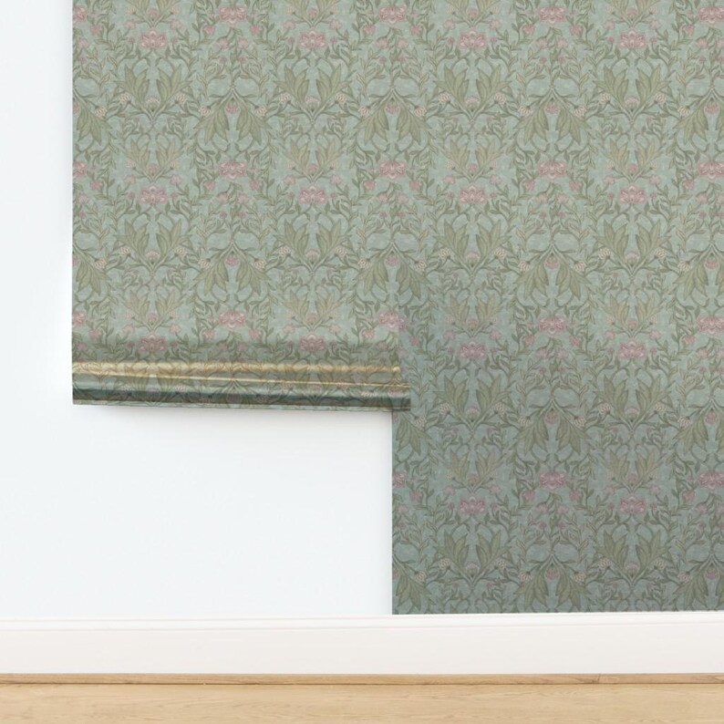 ビクトリアンフローラルゴールドまたはシルバーメタリック壁紙 - bloomerydecorのペールフローラルダマスク - Spoonflowerのピンクボタニカル壁紙ロール 画像 8