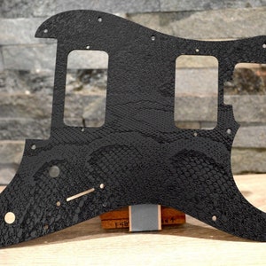Schwarzes Schlangenleder Pickguard für Charvel Pro-Mod So-Cal Floyd Rose