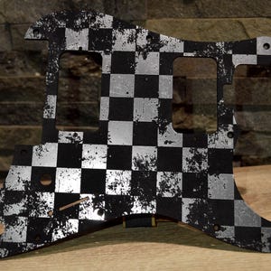 Faux gebürstetem Aluminium Distressed Checker Pickguard für Charvel Pro-Mod So-Cal Floyd Rose