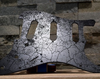 Golpeador negro texturizado craquelado personalizado - Compatible con Fender Stratocaster - Fabricado en EE. UU.