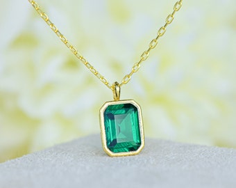 Emerald Necklace I Rectangle Bezel Necklace I 14K Solid Gold Emerald Pendant I May Birthstone Jewelry I Anniversary Gift I Mothers Day Gift