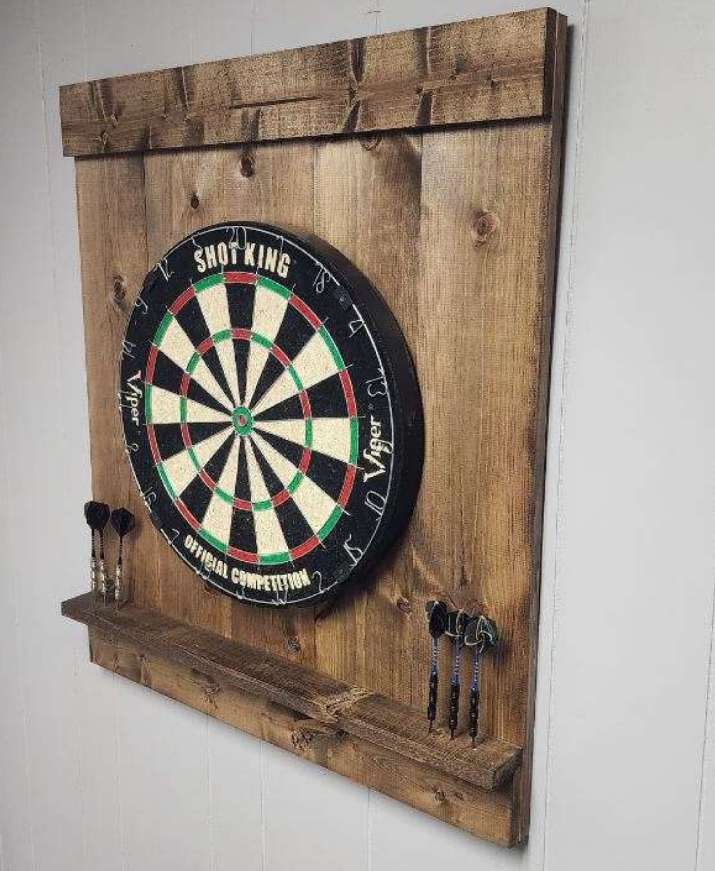 Personalisierte Dartboard Backboard, aus massivem Kiefernholz