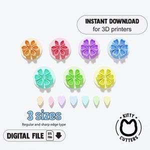 以下が含まれることがあります： さまざまなサイズと色の3Dプリント可能なフラワー クッキーカッターのセット。カッターは、レギュラーエッジタイプとシャープエッジタイプの2種類があります。画像には、「3サイズ」と「レギュラーエッジタイプとシャープエッジタイプ」というテキストが含まれています。