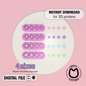 Puede incluir: Cuatro cortadores de galletas imprimibles en 3D de diferentes tamaños, con un diseño de flor. Los cortadores se muestran en rosa, morado, azul y verde. La imagen también incluye el texto "INSTANT DOWNLOAD for 3D printers", "4 tamaños", "Regular and sharp edge type", "DIGITAL FILE", "STL File", "KITTY CUTTERS".