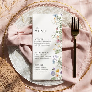 Modèle de Menu de fleurs sauvages modifiable Carte de menu de mariage floral pastel pastel Menu de brunch nuptiale botanique Menu dîner de fête dans le jardin Fleurs bohèmes | VM10