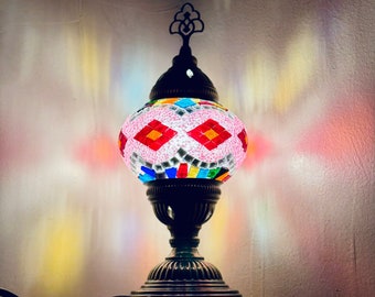 Turkse tafellamp, bureaulamp, bedlampje. Marokkaanse lamp, cadeau voor haar