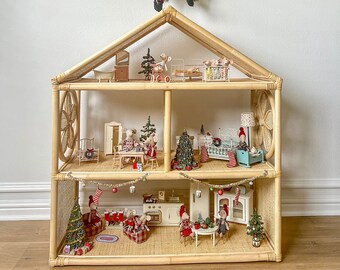 Grand Daisy Haven Estate - Children's Rattan Doll house