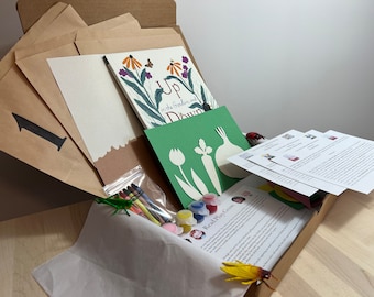 Up in the Garden and Down in the Dirt: Children&#39;s Book and Activity Kit