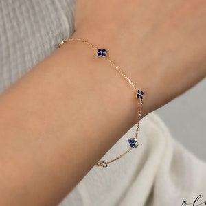 Clover Leaf Charm Bracelet Gold • 5 Charm Sapphire Bracelet Gold • Dainty Gold Bracelet • Vintage Clover Bracelet Gold • 14k Solid Gold